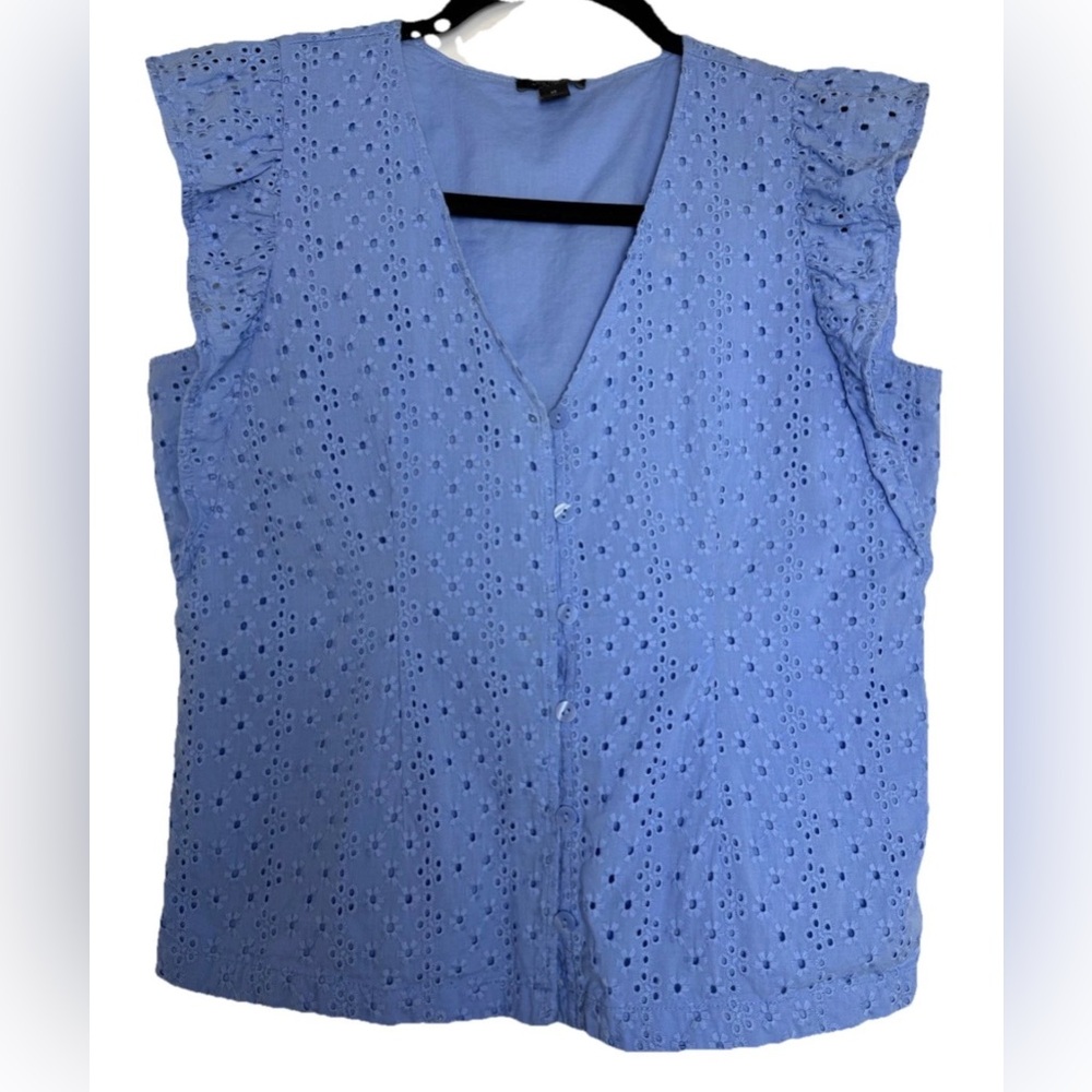 Ann Taylor Top Womens Size XS light Blue Eyelet Lace Pleated Peplum Sleeveless
